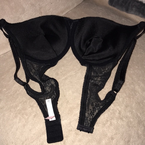 Victoria’s Secret 36C Black push up padded bra with floral detail 💕 - Picture 3 of 7